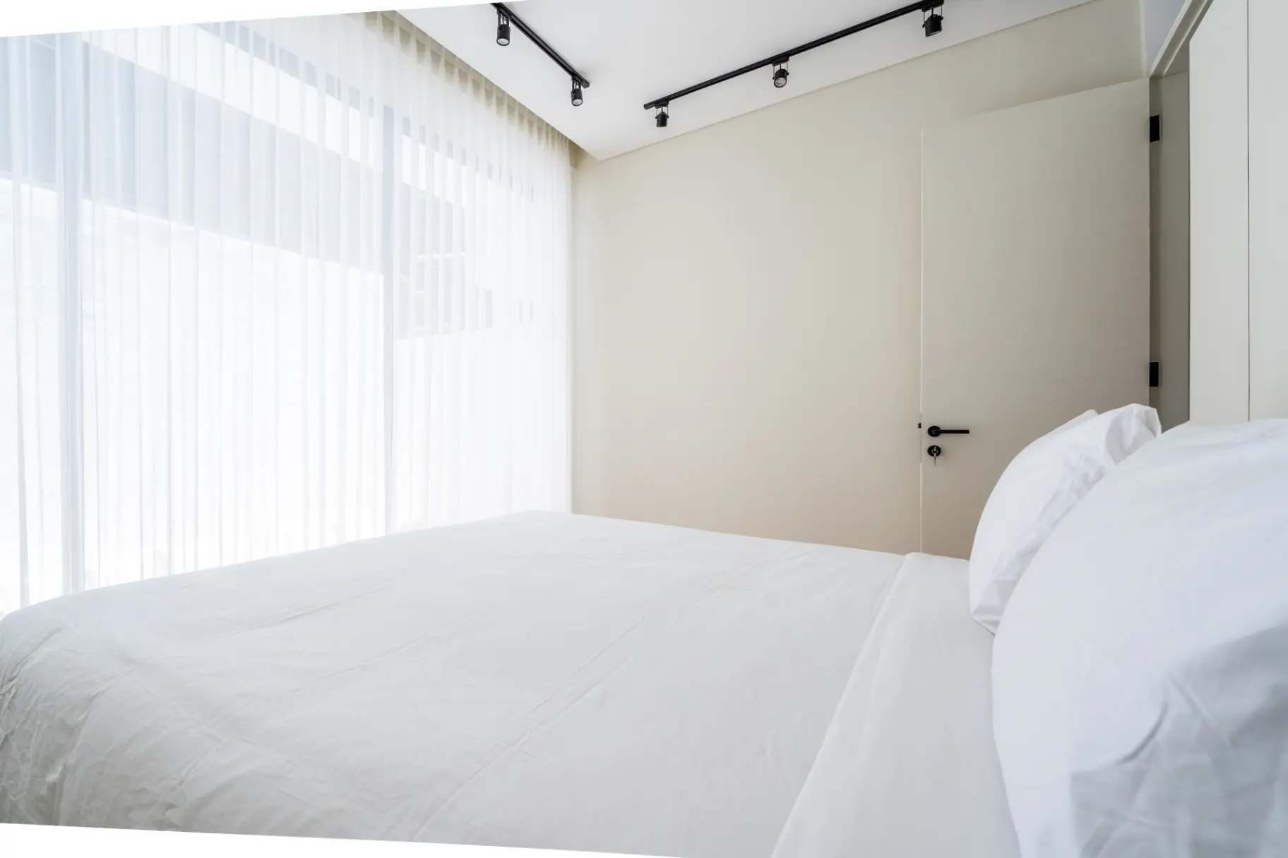 Oasis 8 - Modern 2BR Canggu Villa | Pool & Near Beaches — image 2