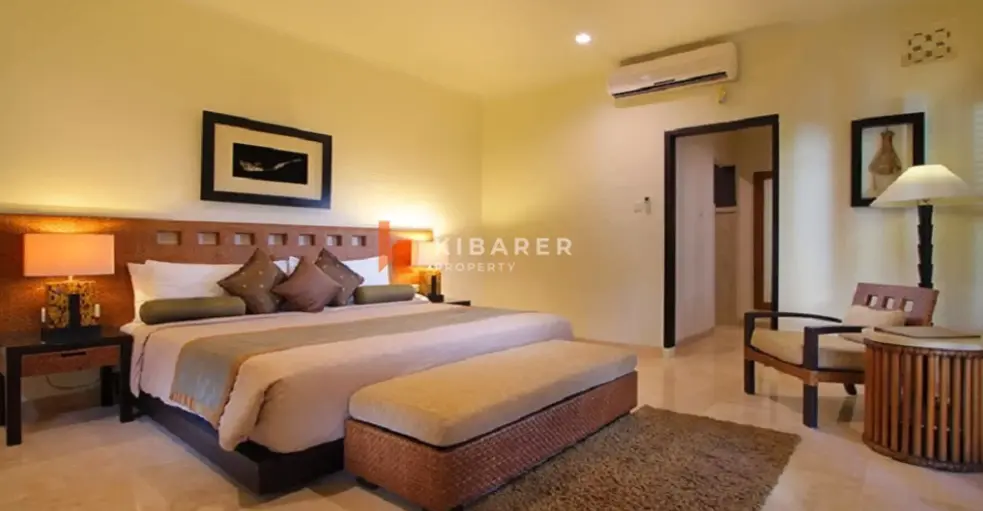 Touch Tropical Four-Bedrooms Open Living Villa in Jimbaran YRC5268 — image 2