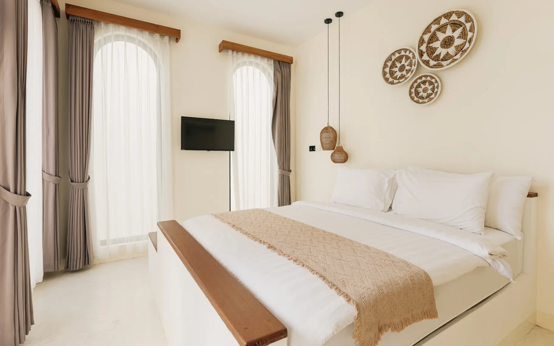 Seffalas B- 3BR Aesthetic Pool Villa | Walk to Berawa Beach — image 2