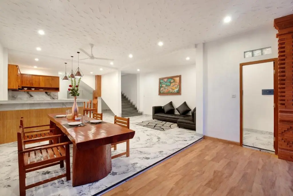 3 BEDROOM VILLA IN CANGGU BATU BOLONG - AF539 — image 2
