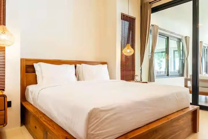2-Bedroom Villa with Enclosed Living and Jungle Backdrop in Tumbak Bayuh — image 3