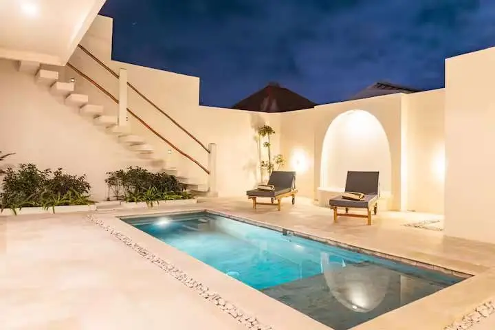 2-Bedroom Villa with Enclosed Living and Jungle Backdrop in Tumbak Bayuh — image 1