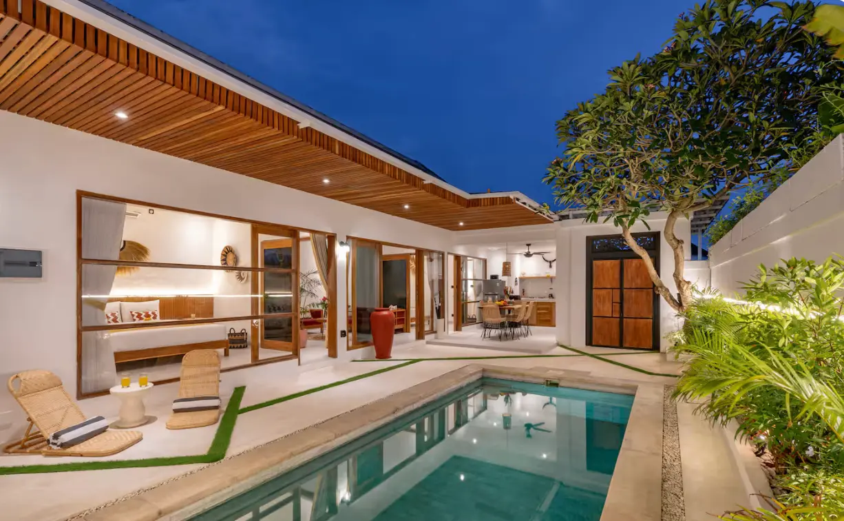 Cosy 2bd Chic Villa w/ Pvt Pool: Central Location — image 1
