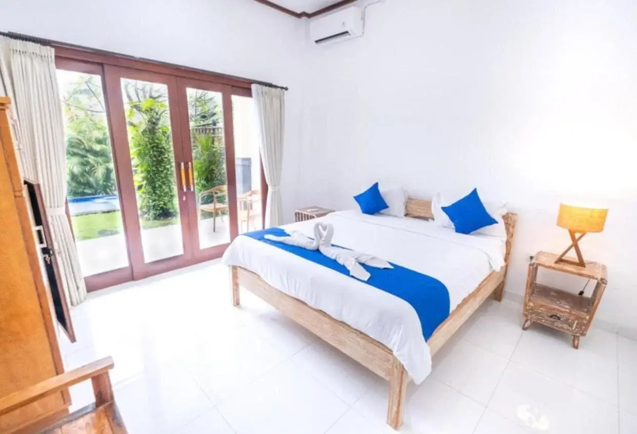 3 BEDROOM VILLA IN CANGGU PADONAN — image 3