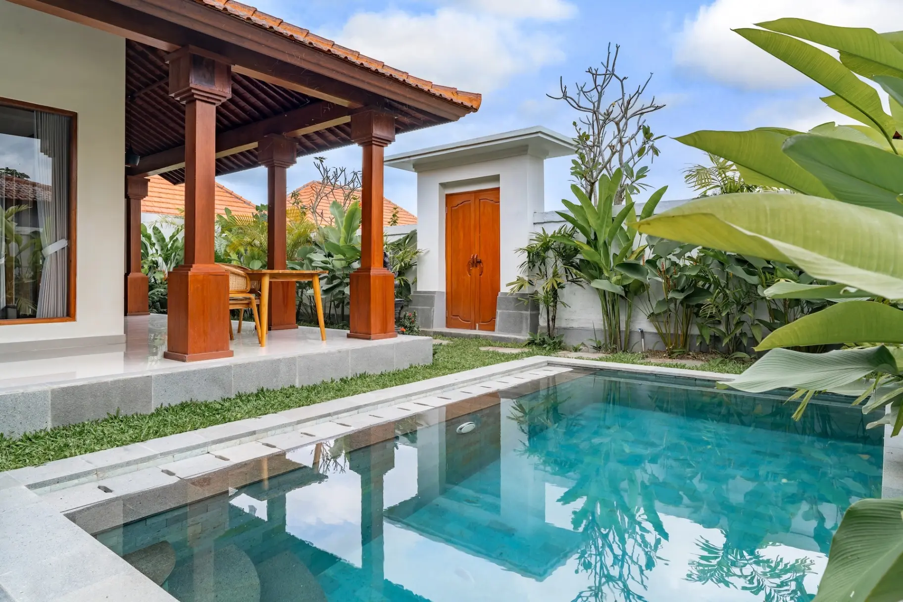 Peaceful Private One-Bedroom Pool Villa in Ubud — image 1