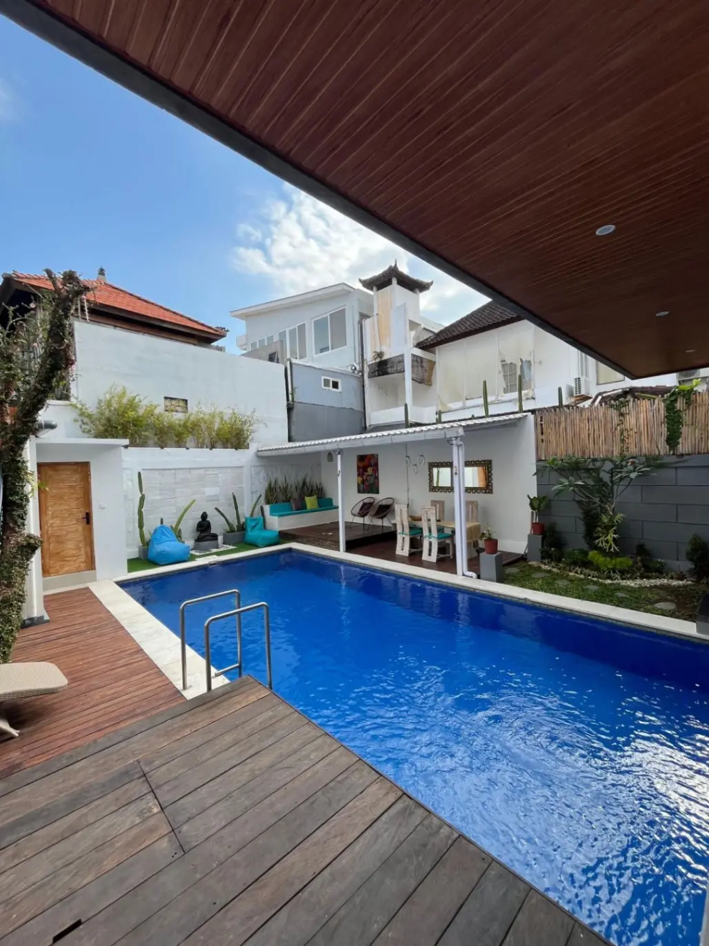 Homey-New 3 Bedroom Villa in Seminyak