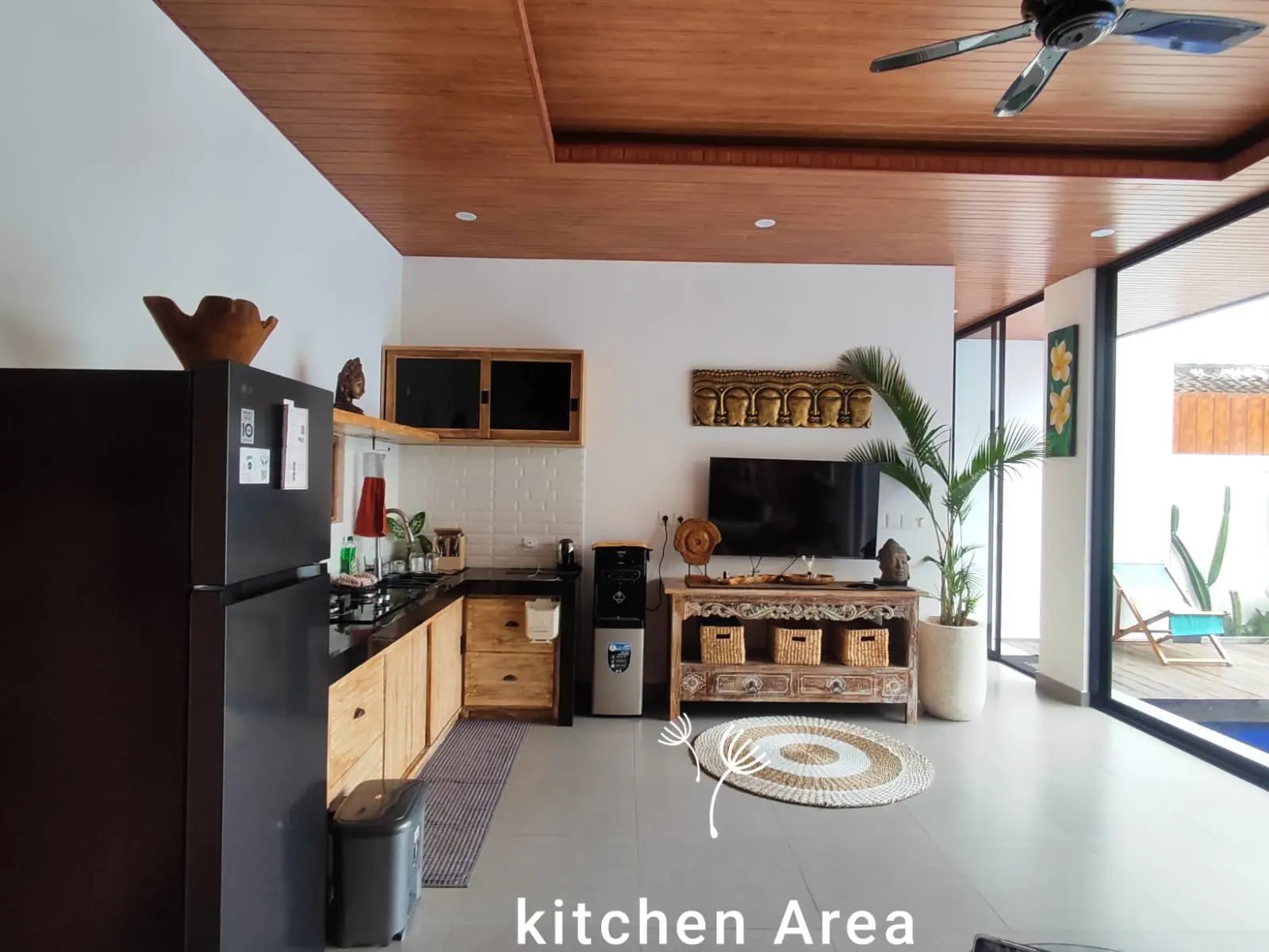 Homey-New 3 Bedroom Villa in Seminyak — image 2