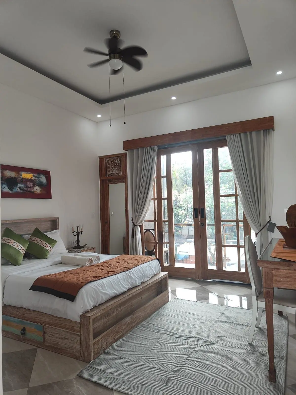 Homey-New 3 Bedroom Villa in Seminyak — image 1