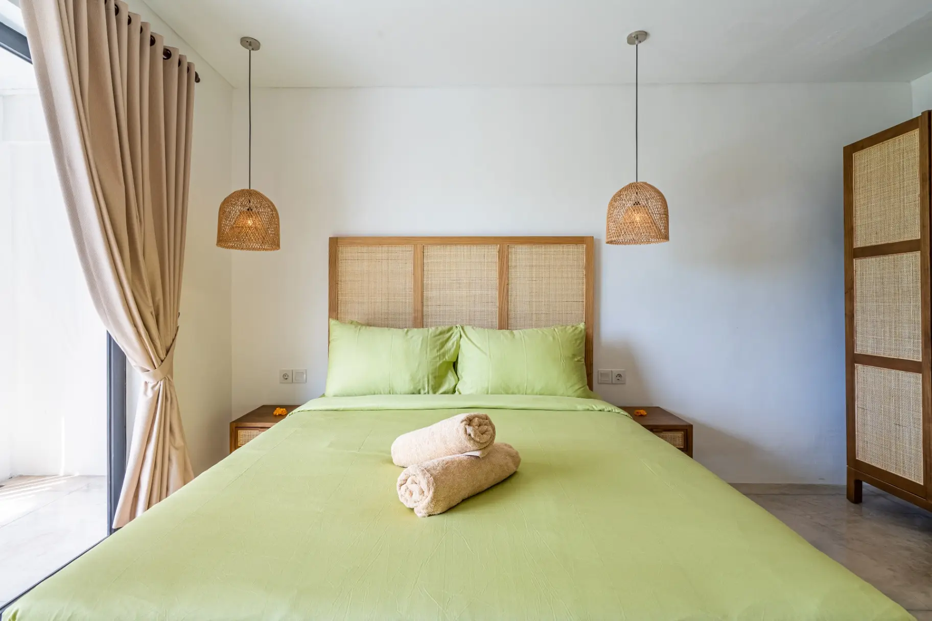 Terrace B3 - Refined 3BR Near Berawa Beach | Sleek Pool — image 3