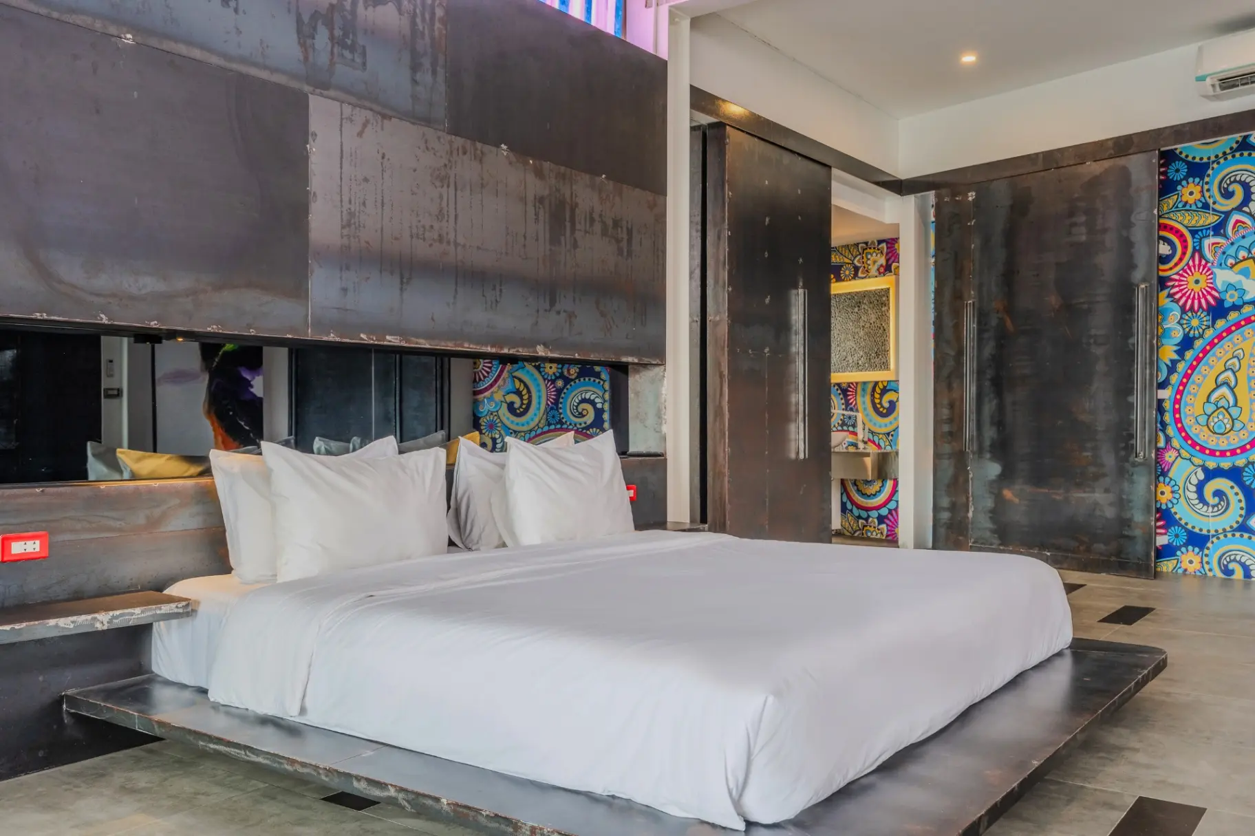 Wabi Sabi - Designer 4BR Pererenan Villa with Infinity Pool — image 2