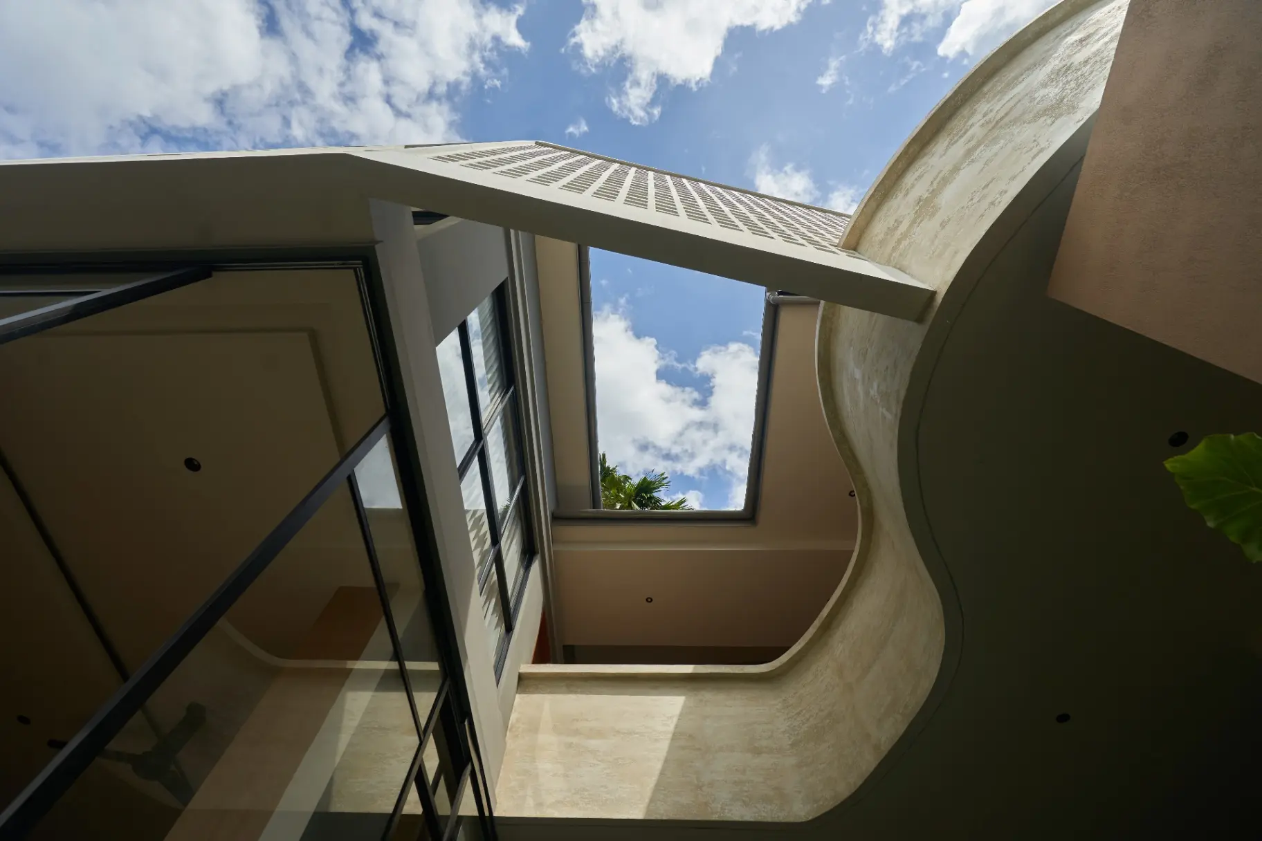Modern 3BR Villa w/ Jacuzzi & Sunset Views — image 1