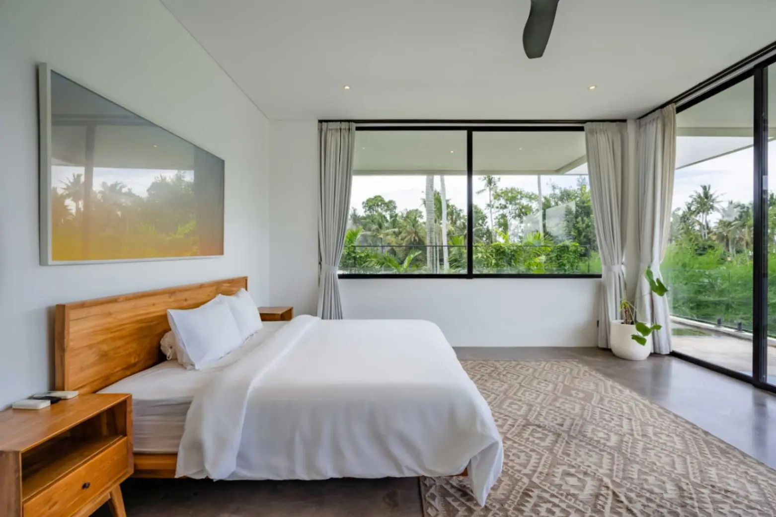 4-Bedroom Villa with Spacious Garden and Mount Agung Vista in Kaba-Kaba — image 3