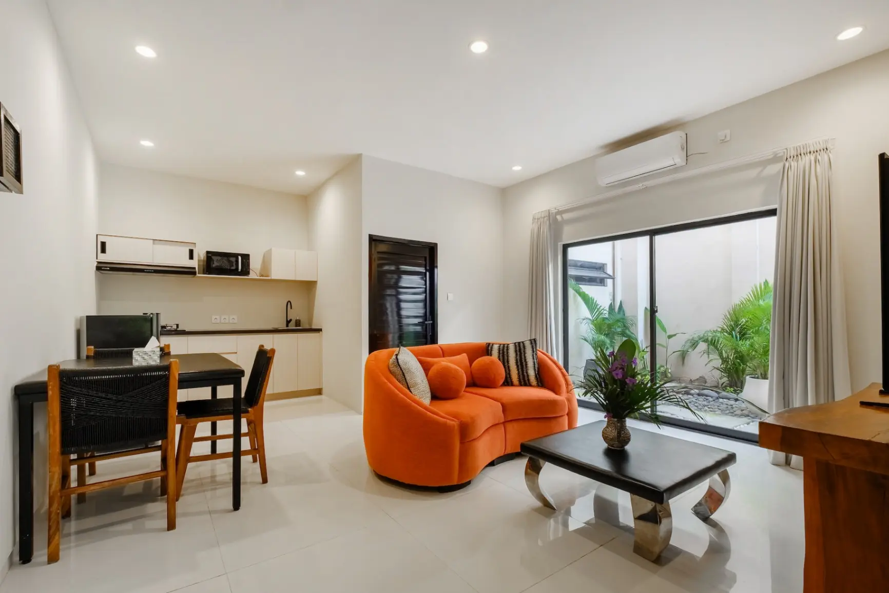 1 BEDROOM APARTMENT SEMINYAK - YO187C — image 4