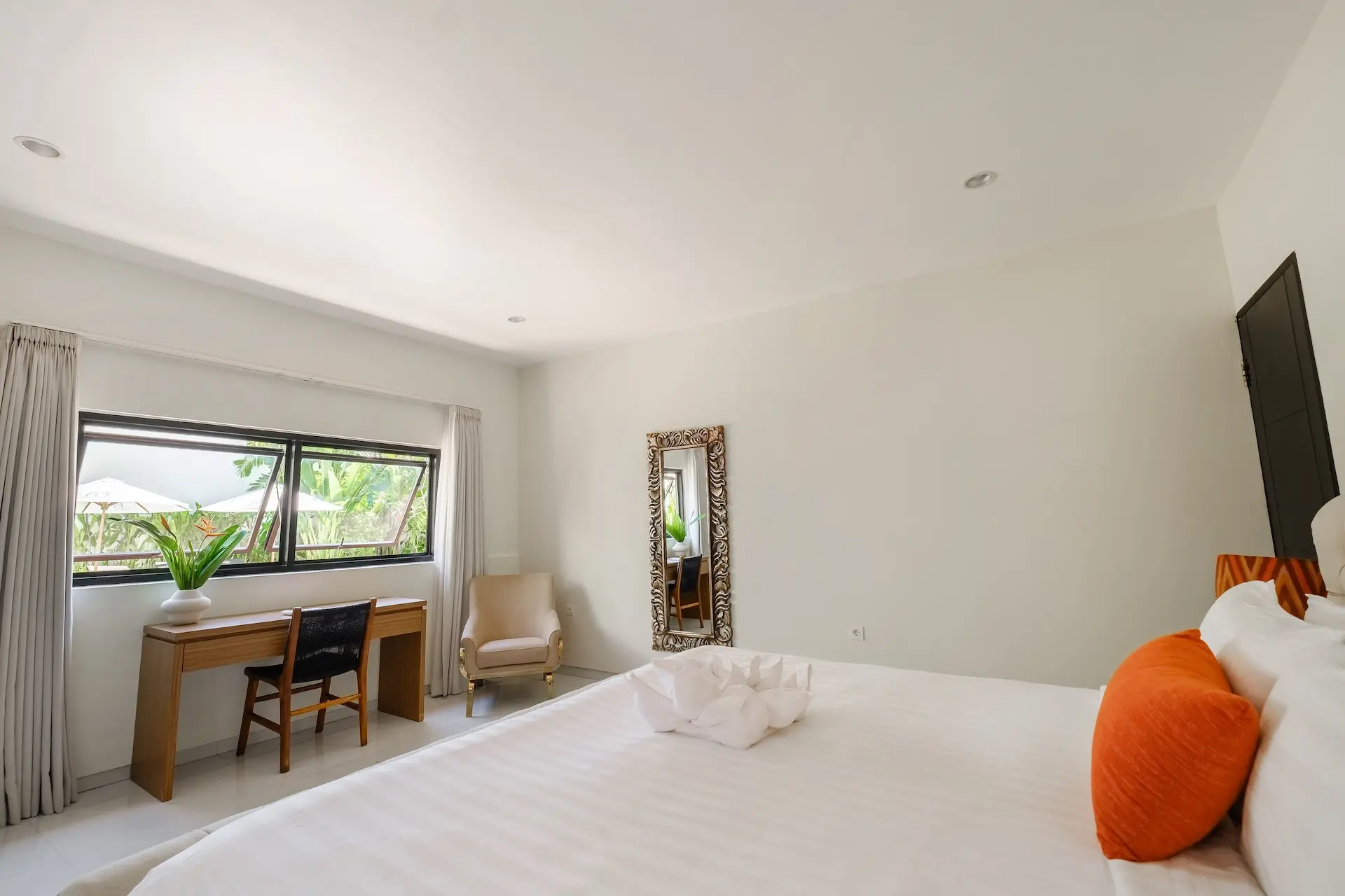 1 BEDROOM APARTMENT SEMINYAK - YO187C — image 3