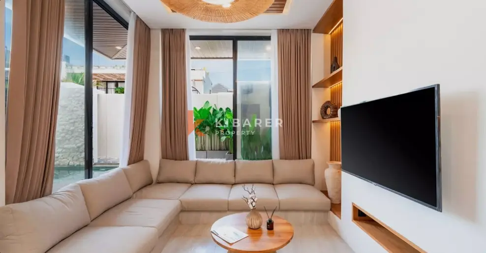 Modern Living Two-Bedrooms Villa in Canggu Area YRC5271 — image 1
