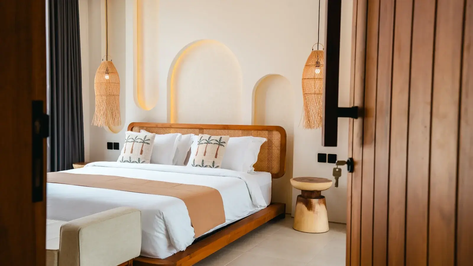 GREECE-STYLE 2 BEDROOM VILLA IN PERERENAN — image 1