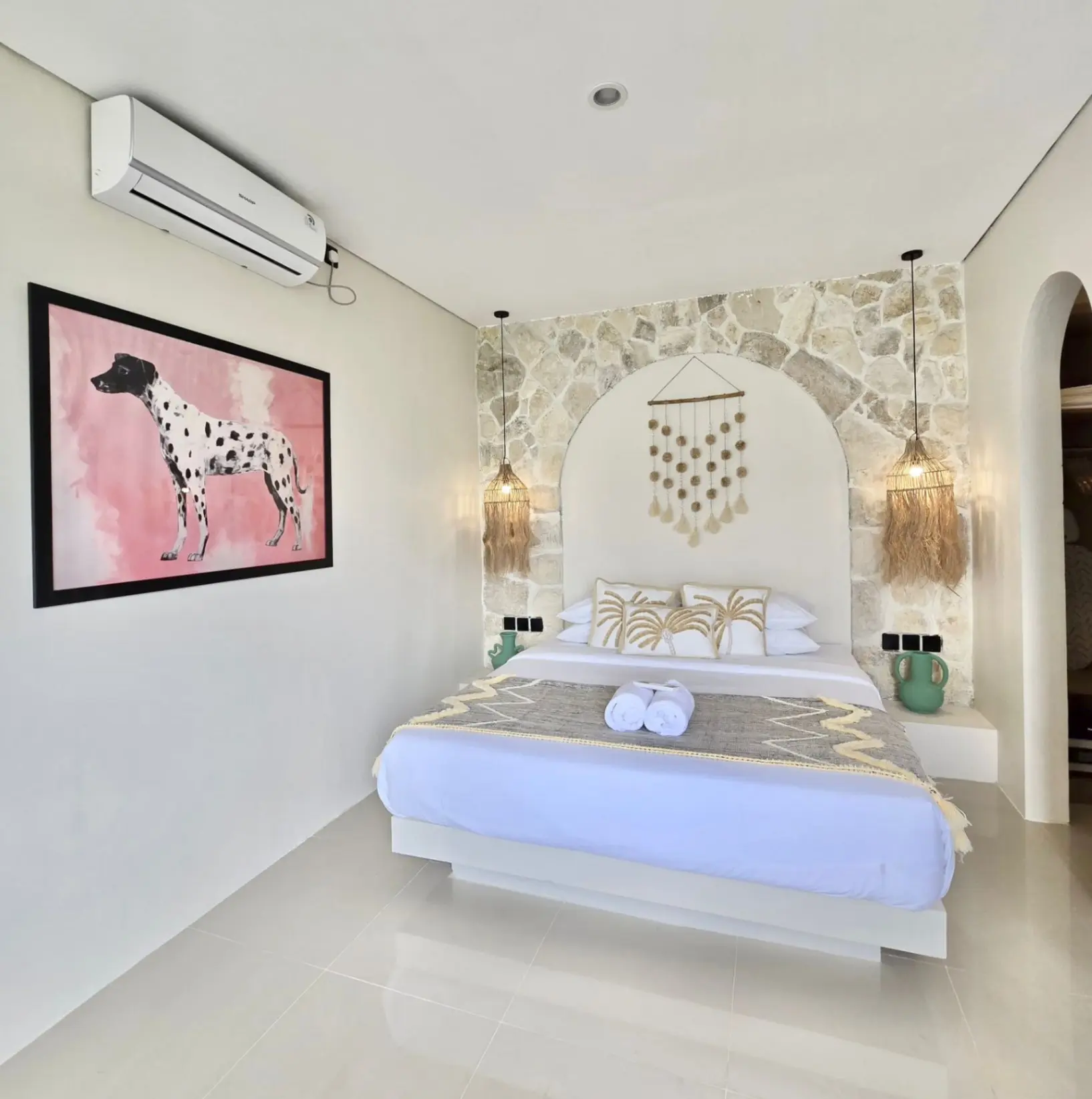 ULUWATU NEW 1br Villa 1 month 30m 3 month 80m - 5 mins from Bali's best beaches. — image 1