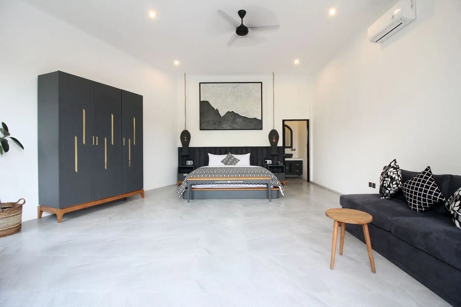 Villa For Rent 3 Bed In Berawa Tibubeneng Bali WS-3752 — image 1
