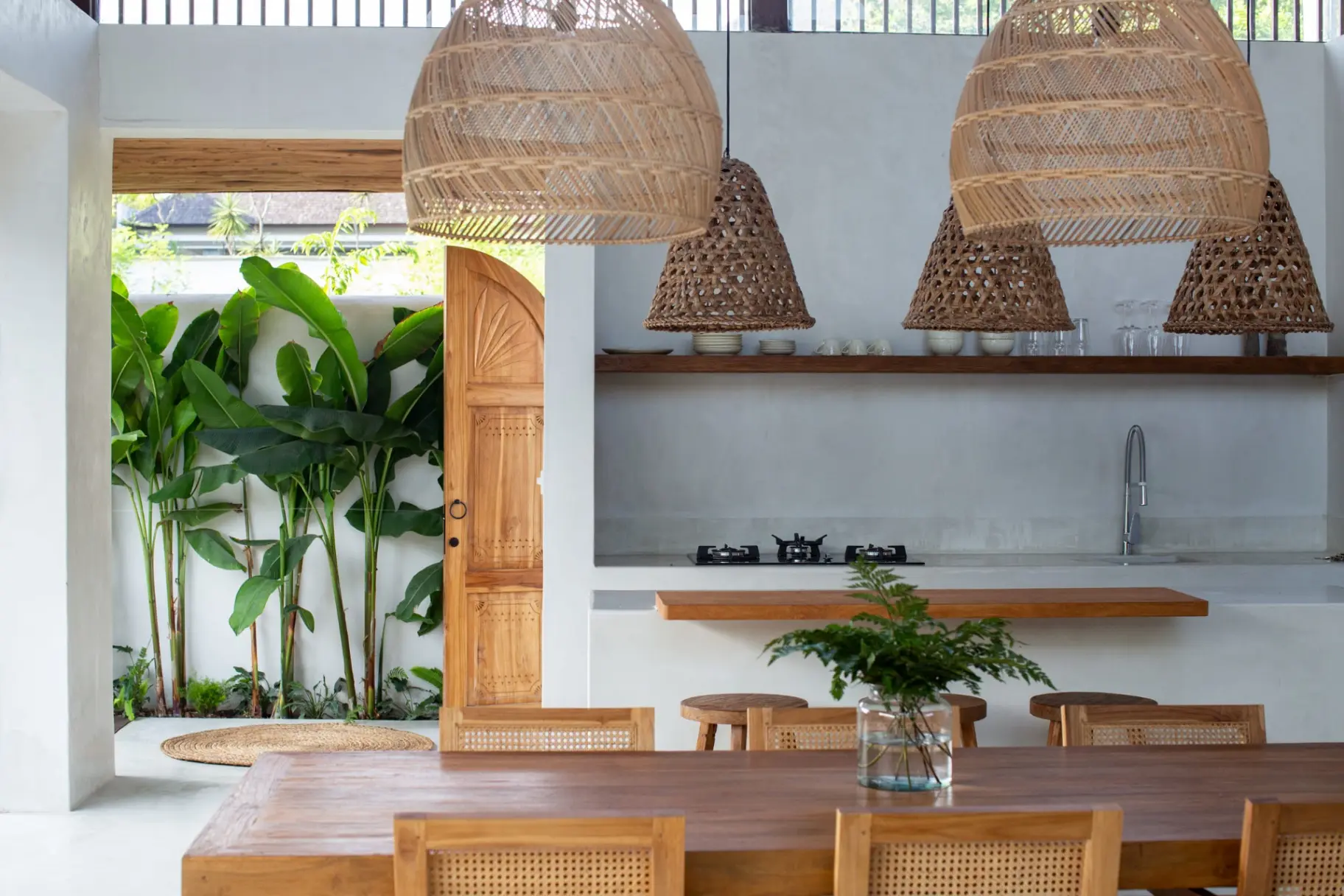 Villa Rental Batu Bolong Bali – Beachside 3BR with Spacious Garden (NA115) — image 2