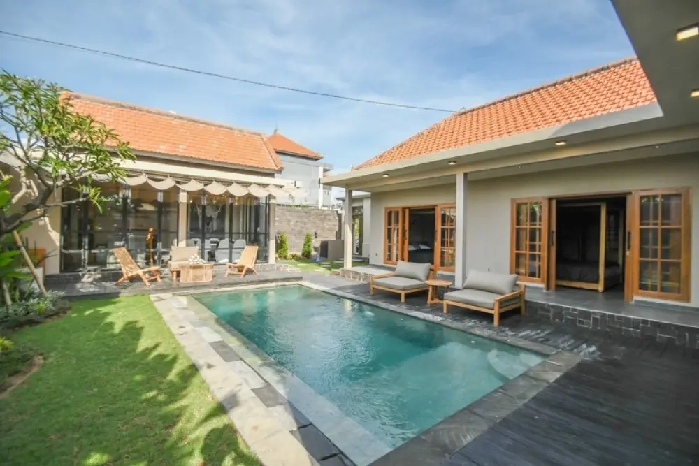 Villa For Rent 3 Bed In Canggu Badung Bali LU-3760