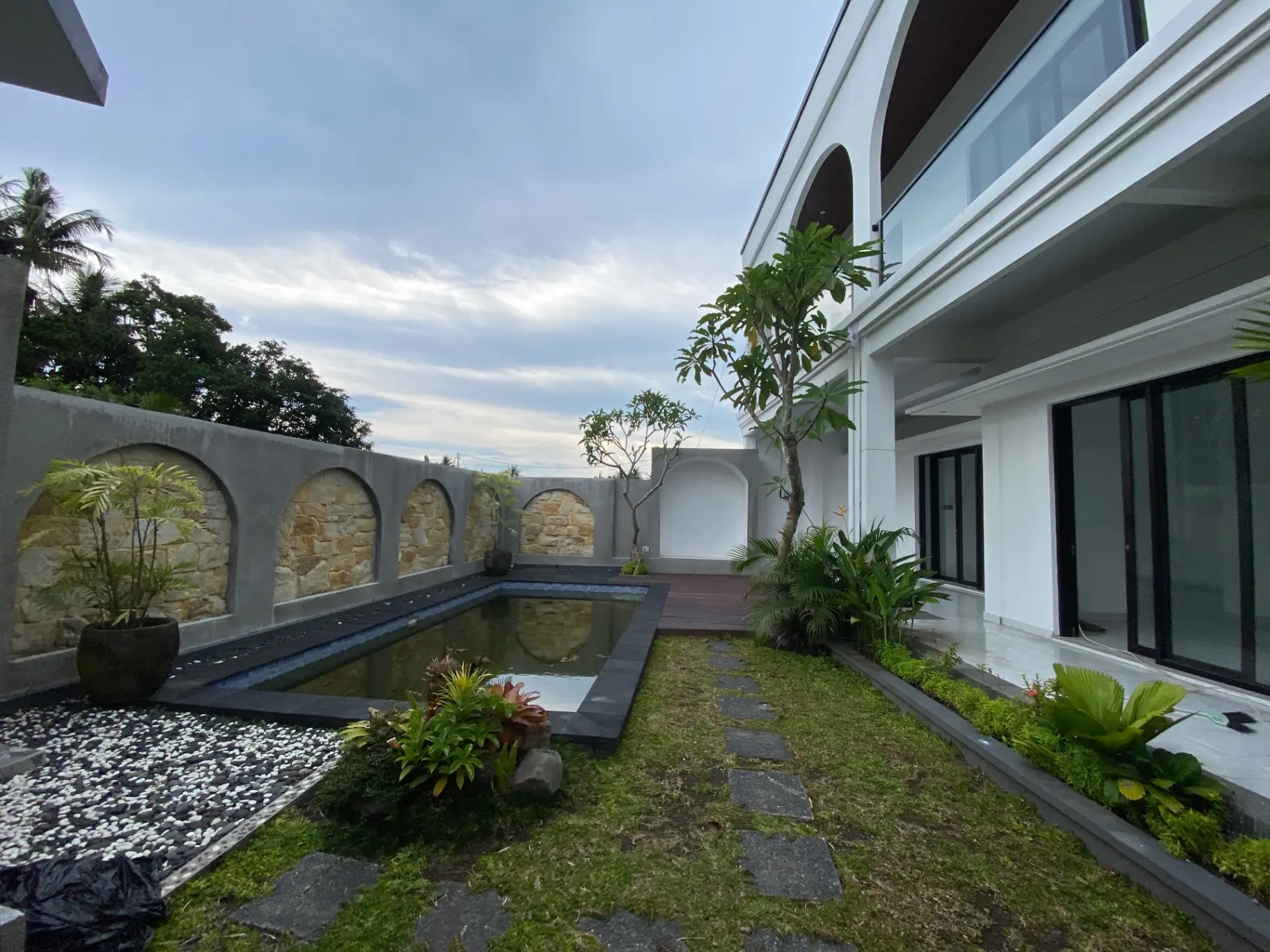 2BR Unfurnished - Cemagi — image 1