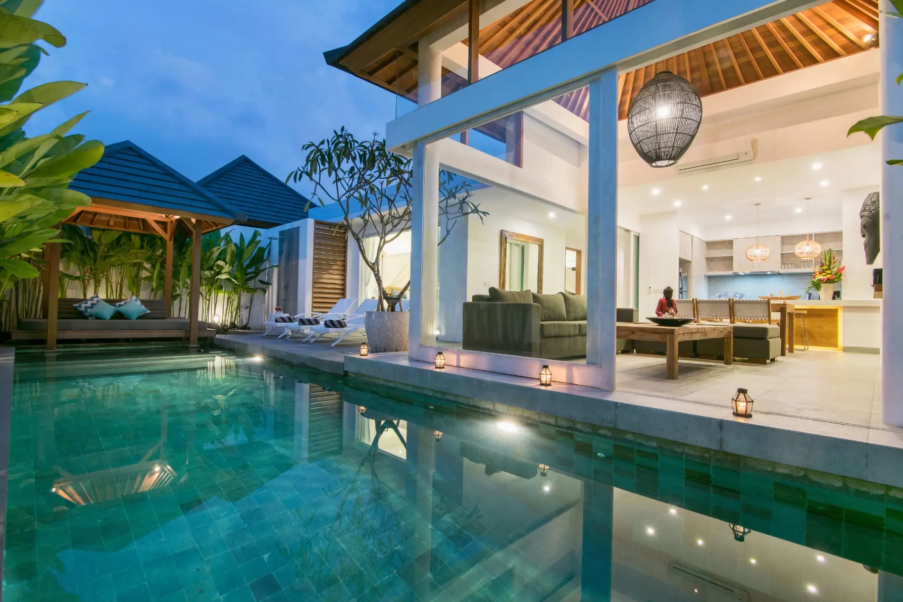 2 BEDROOM VILLA IN BERAWA WALK TO THE BEACH — image 1