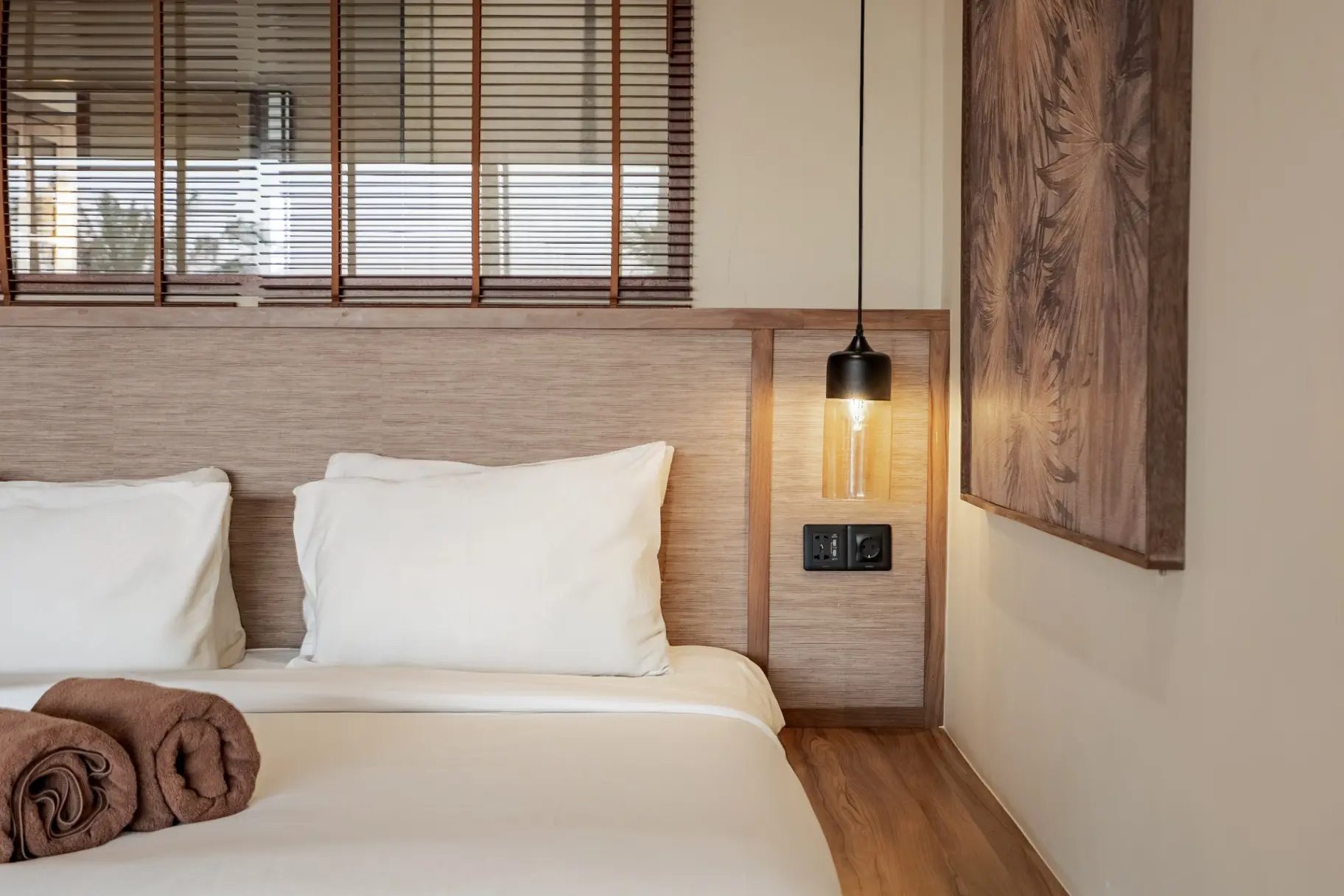 Sore - Elegant 1BR Studio Canggu | Plunge Pool & Balcony — image 1