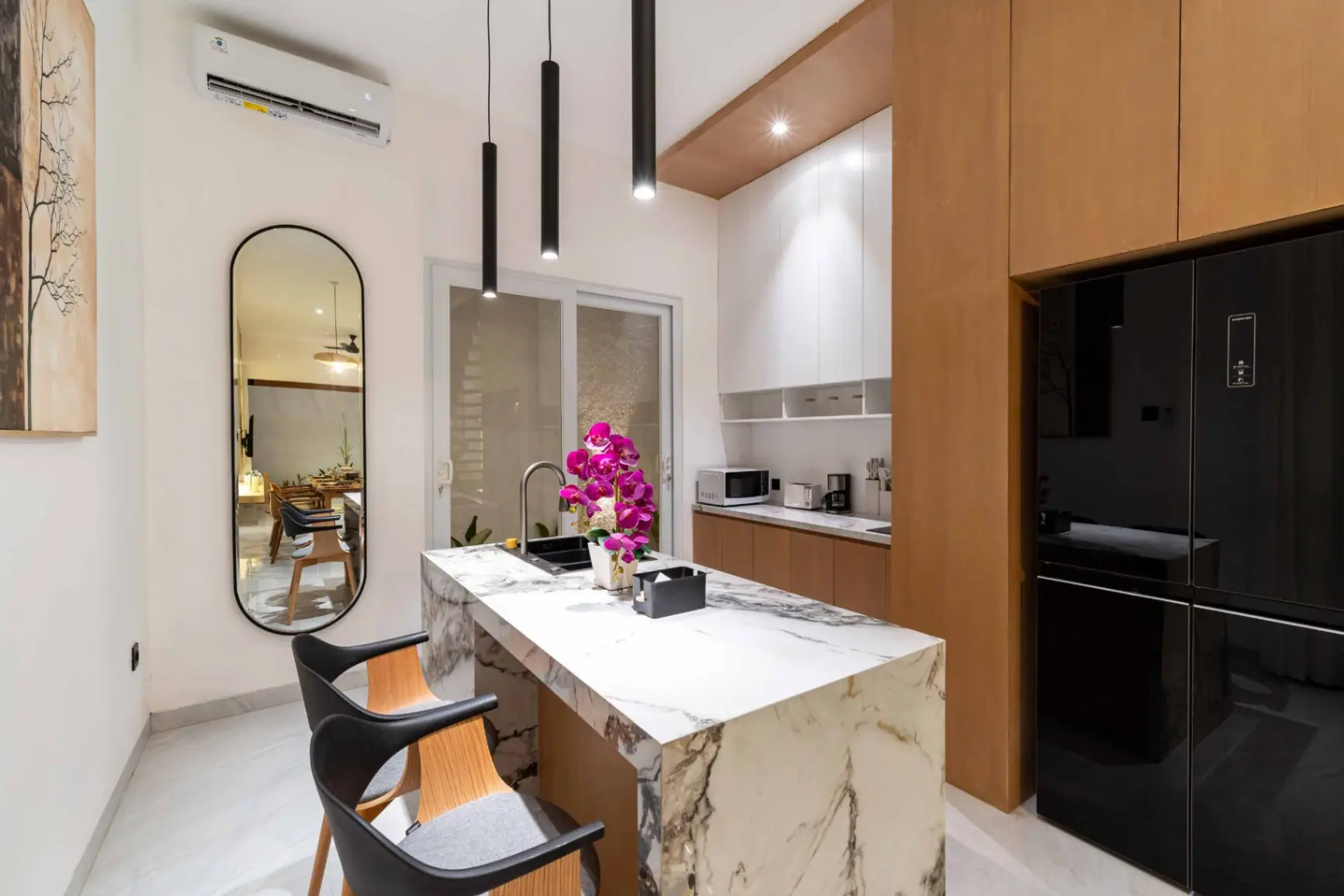 Brand New Modern 3 Bedrooms Modern Villa in Jimbaran — image 2