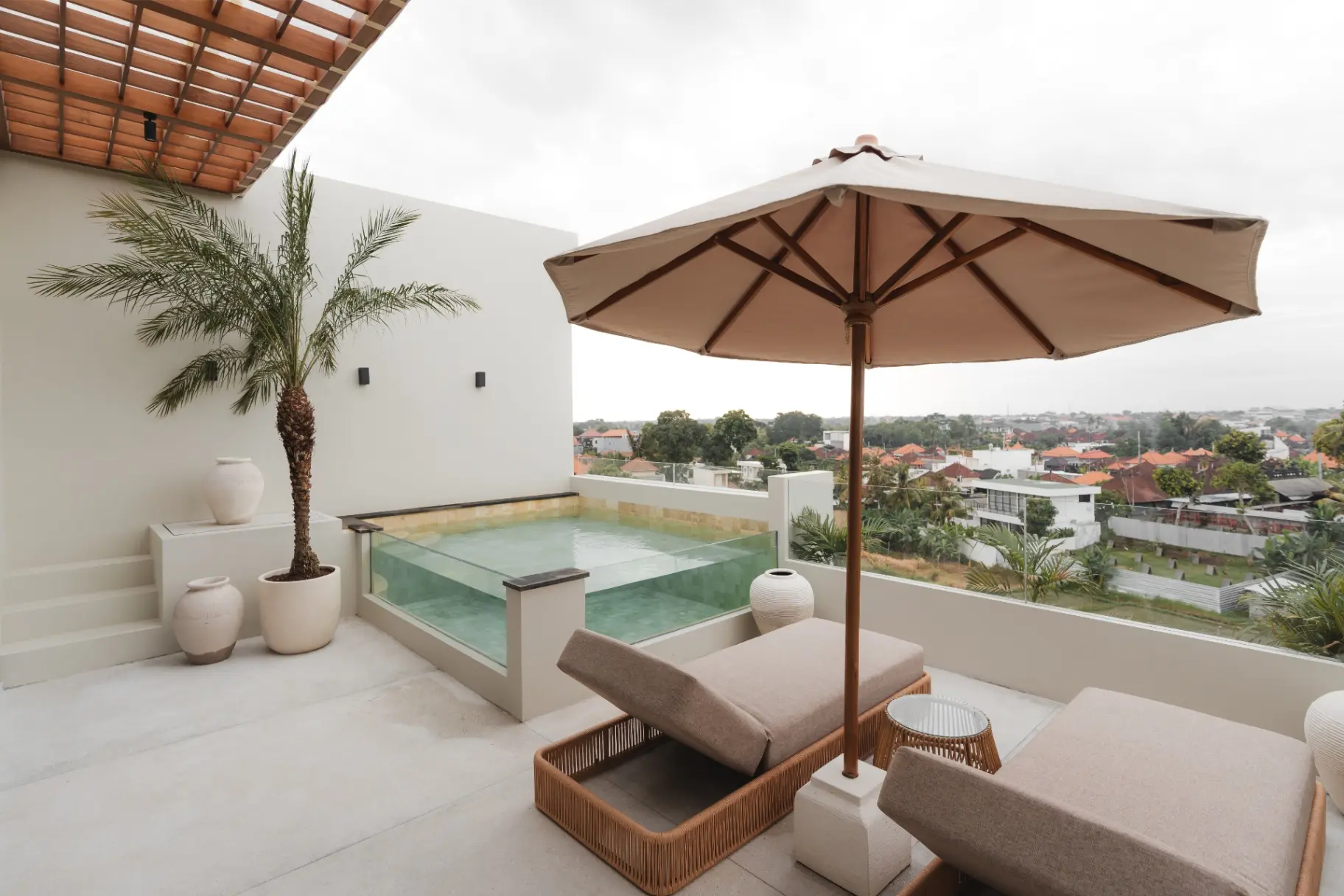 Sore - Sleek 3BR Penthouse Canggu | Pool & Sunset Balcony