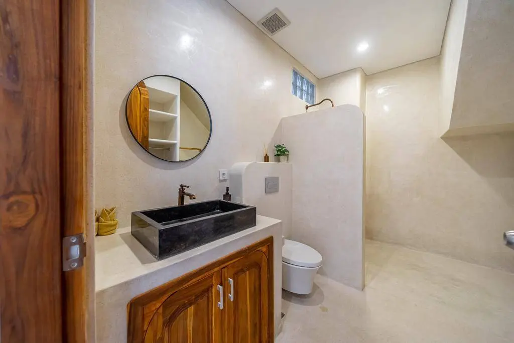 New Mediterranean Villa 2 Bedroom - River side in Canggu Just minutes to Beach — image 4