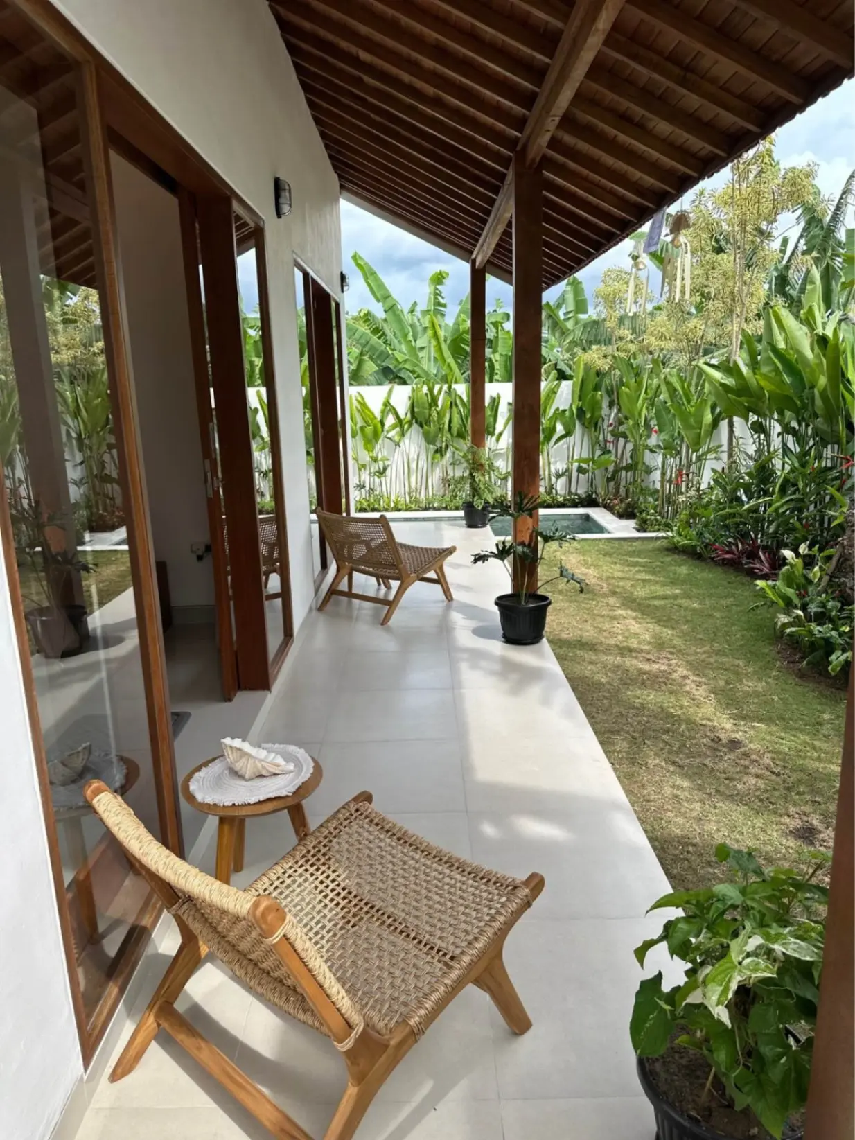 Brand New 2BR Tropical Villa in the Heart of Canggu — image 4