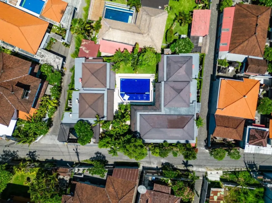 4 BEDROOMS VILLA IN UMALAS — image 2