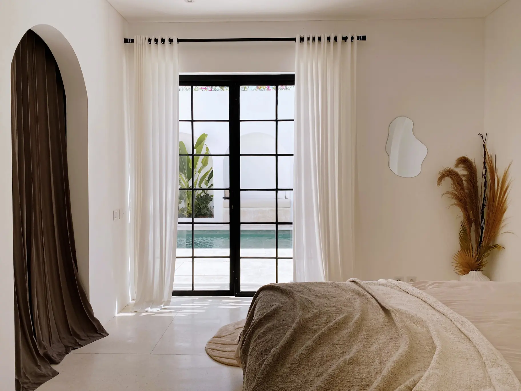 Villa White Eden – Modern 2-Bedroom Oasis in the Heart of Canggu — image 3