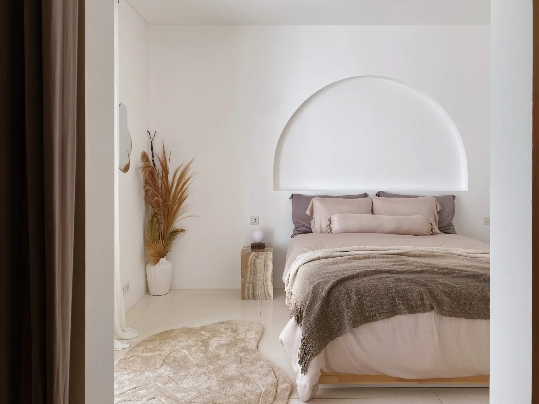 Villa White Eden – Modern 2-Bedroom Oasis in the Heart of Canggu — image 2
