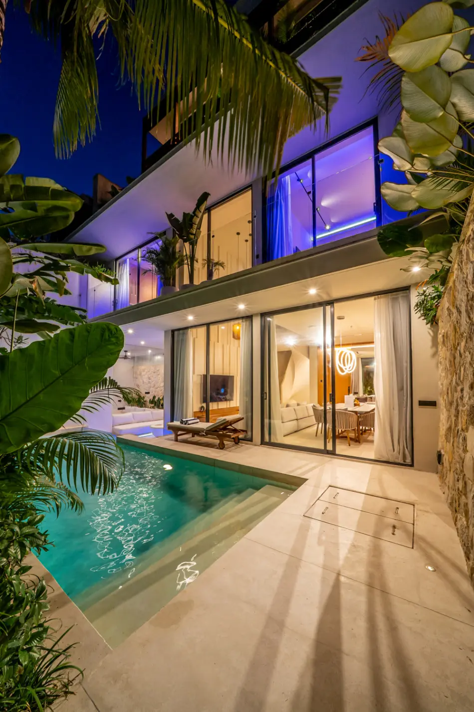3 BEDROOM LUXURY VILLA IN CANGGU PADONAN - AF542 — image 1