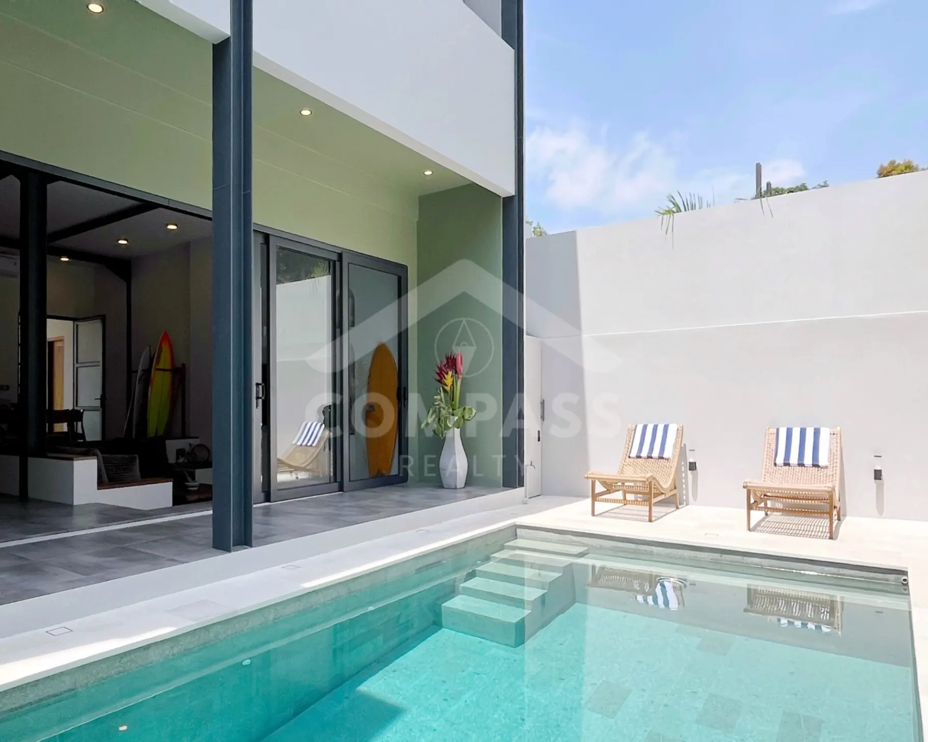 Brand New Villa with Saltwater Swimming Pool — image 2
