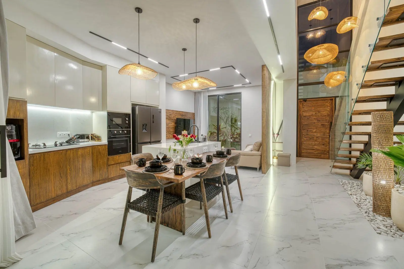 Brand New Luxury Villa With Ocean View — image 3