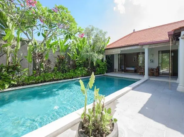 Batu Bolong | Canggu Prime 2BR Villa – Only 5 Minutes Walk to the Beach