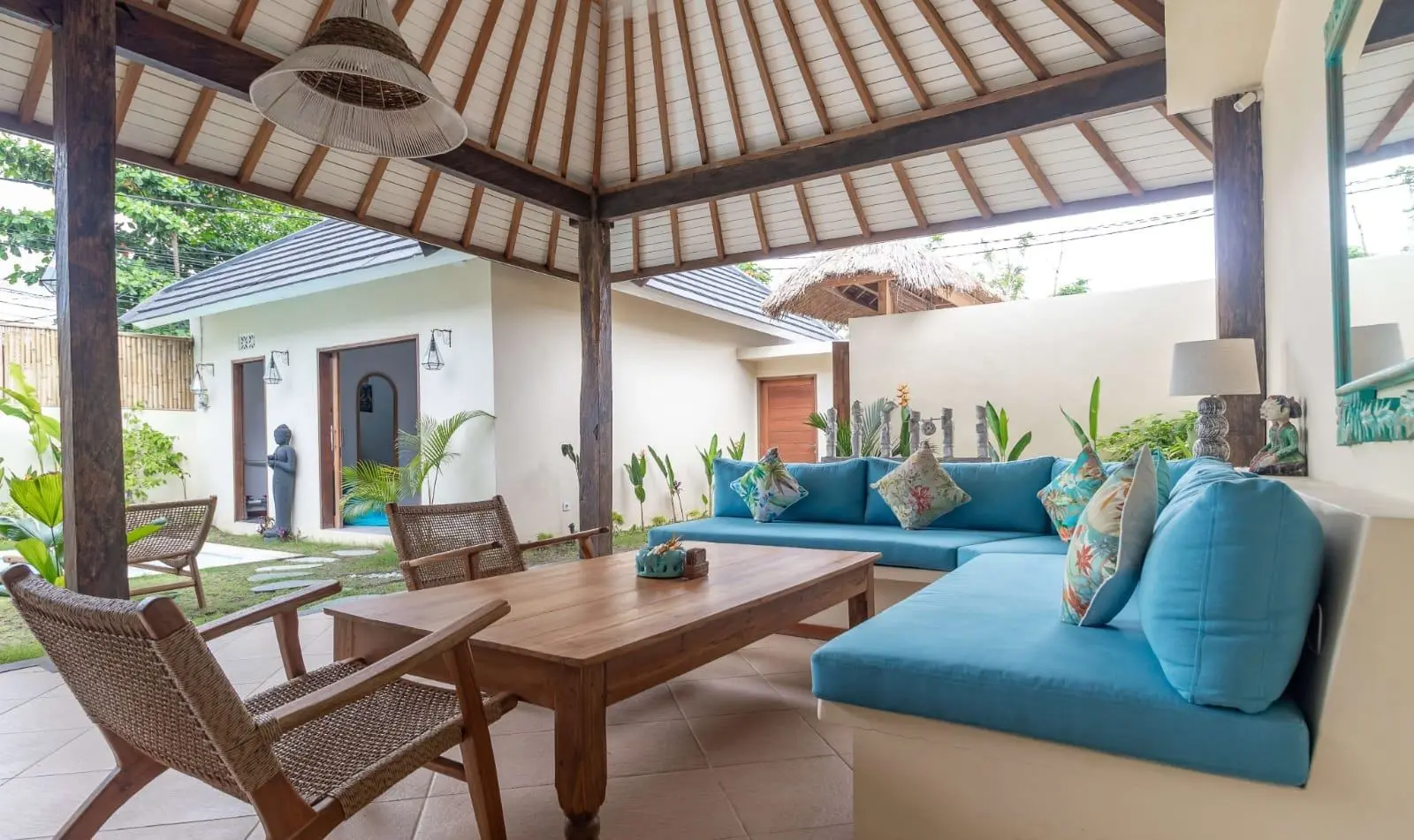 Brand New Balinese Style Villa in Kerobokan — image 4