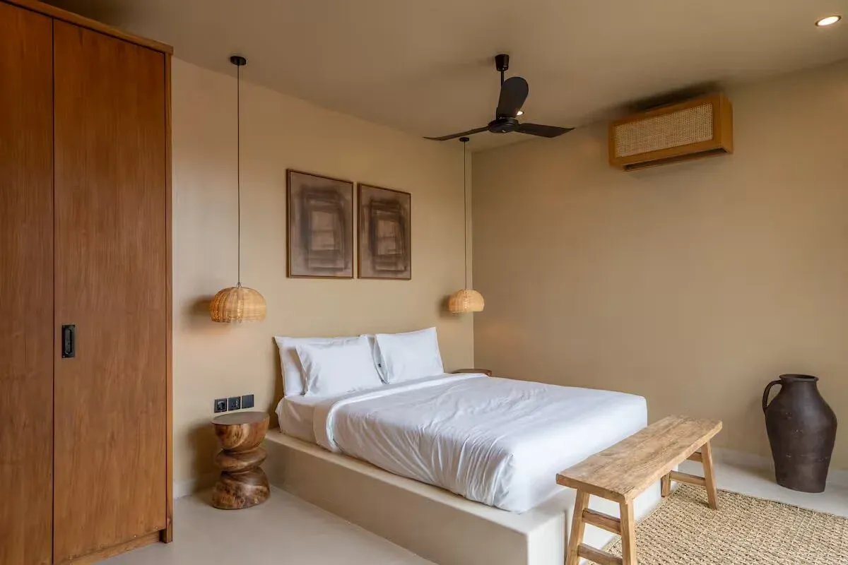 2 BEDROOM MODERN LUXURY VILLA IN PERERENAN — image 4