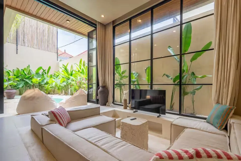 2 BEDROOM MODERN LUXURY VILLA IN PERERENAN — image 1
