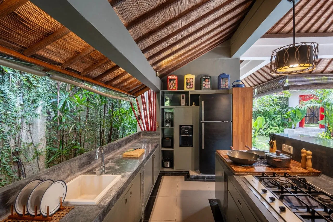4BR Heritage Joglo Family Villa in Seminyak — image 1