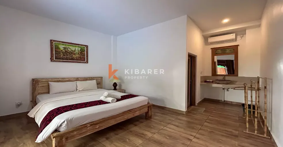 Charming Five-Bedroom Open-Living Guest House with Pool in Central Berawa YRR369 — image 1