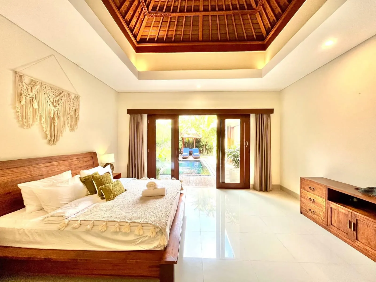 Villa For Rent 2 Bed In Berawa Canggu Bali PR-3781 — image 4