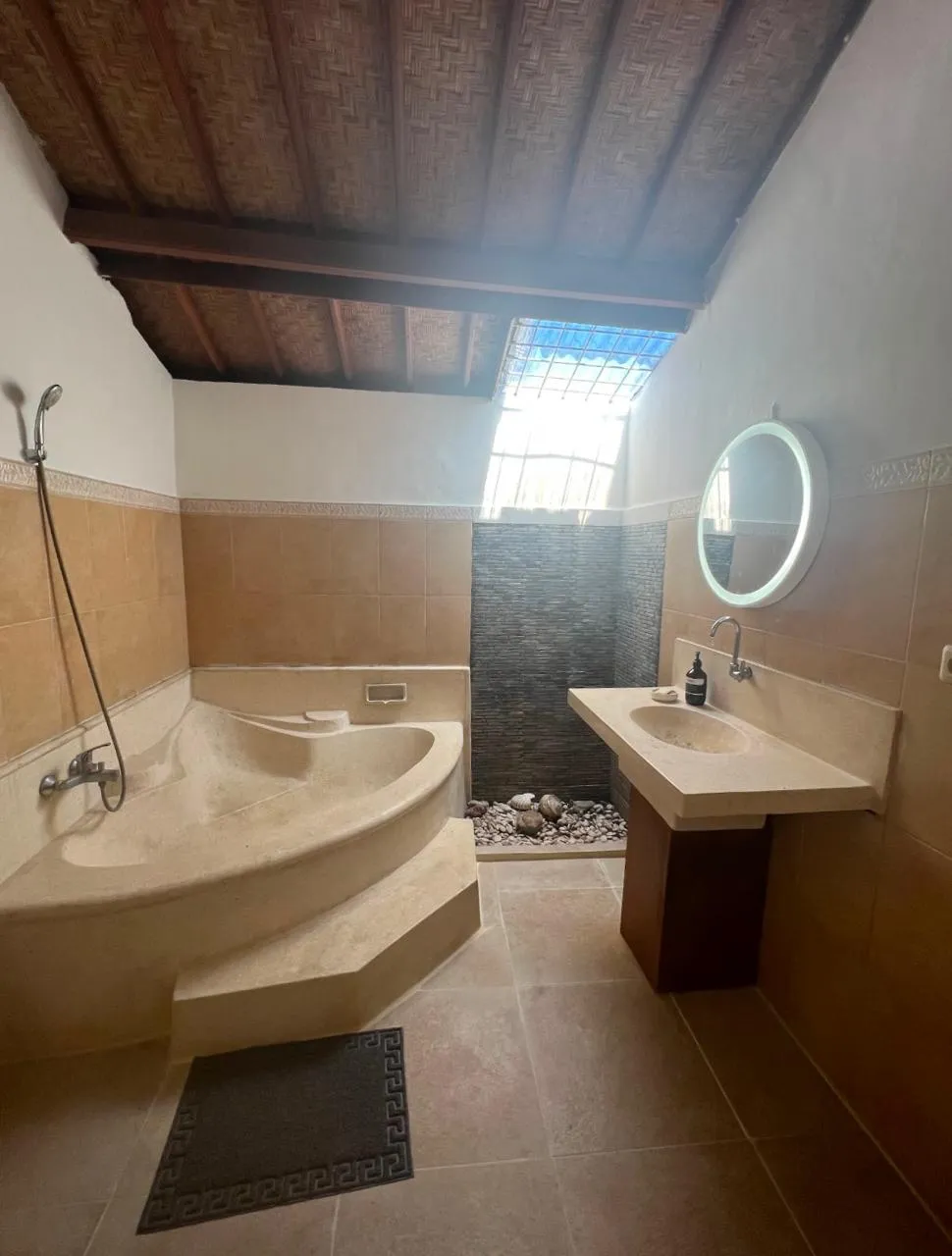 VILLA XAVIER IN BIDADARI SEMINYAK — image 2
