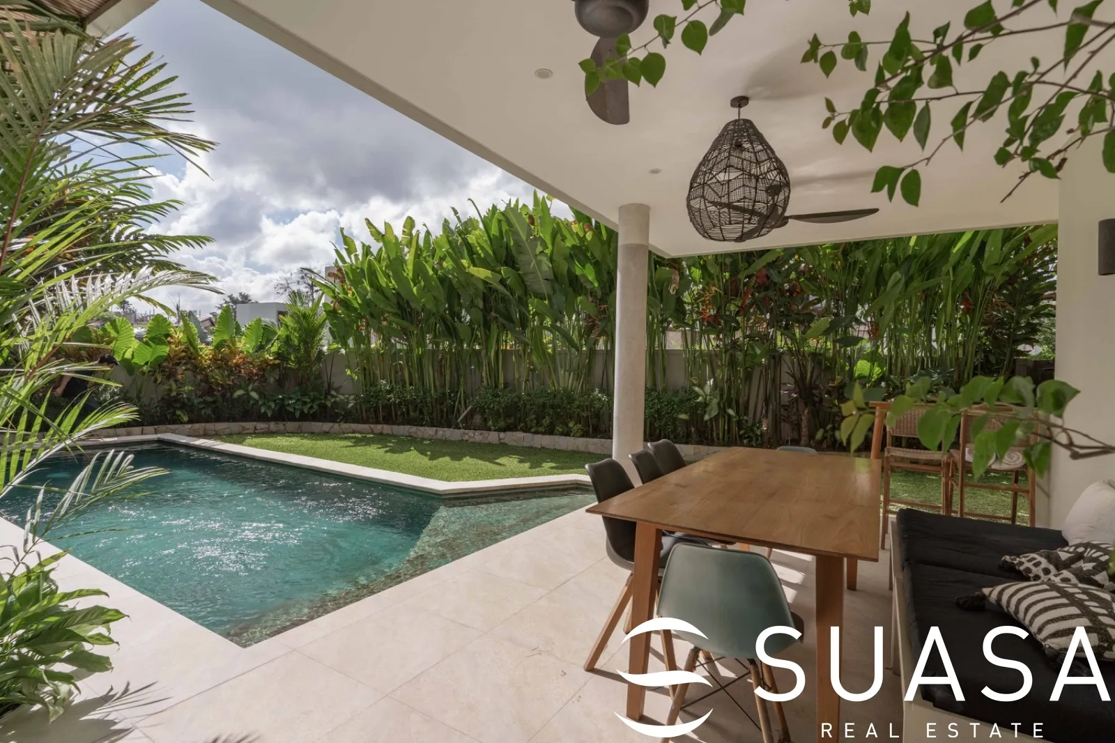 A Modern Sanctuary 5 Bedroom Villa in the Heart of Berawa — image 2