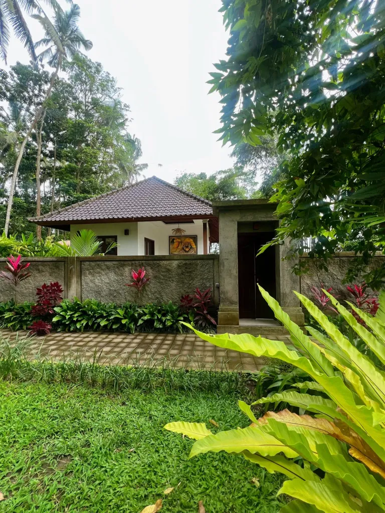 Kadek house — image 1