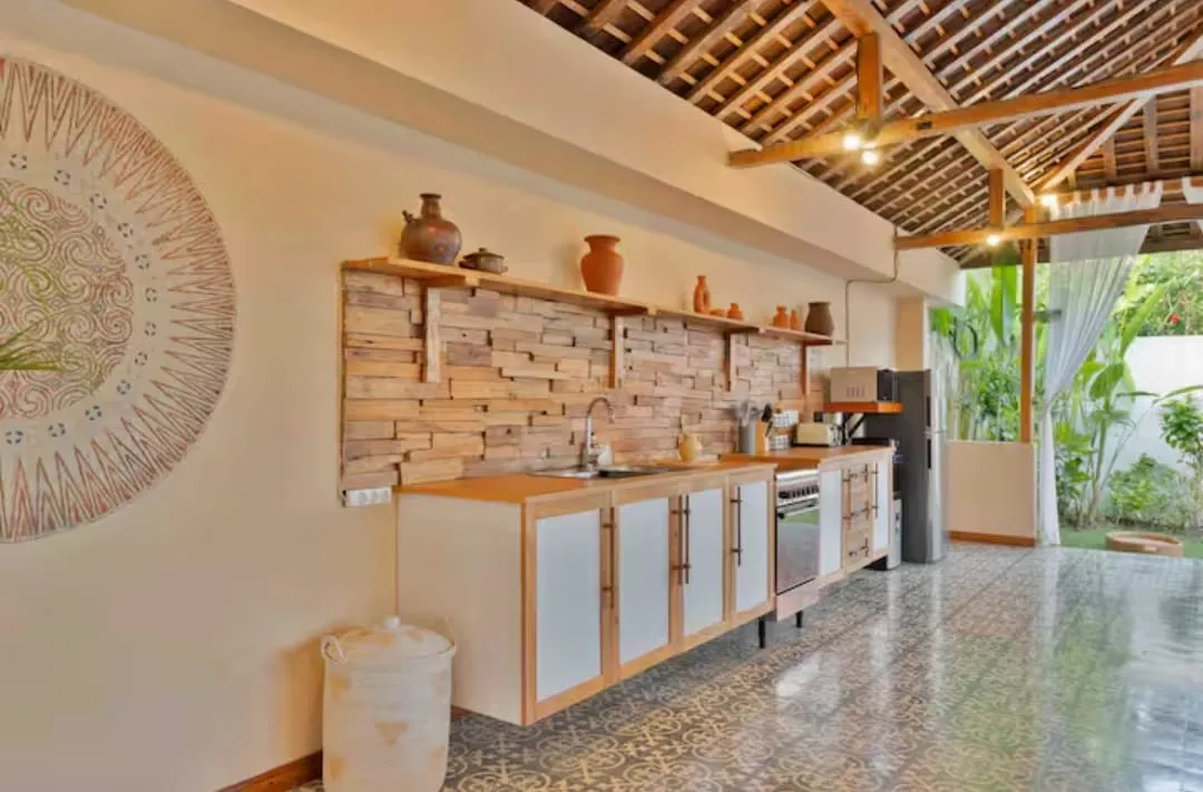 Villa For Rent 2 Bed In Batu Belig Canggu Bali RS-3795 — image 2