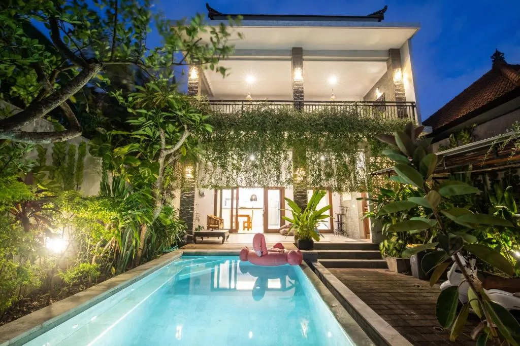 3 Bedroom villa Just 5 Minutes to echo beach canggu