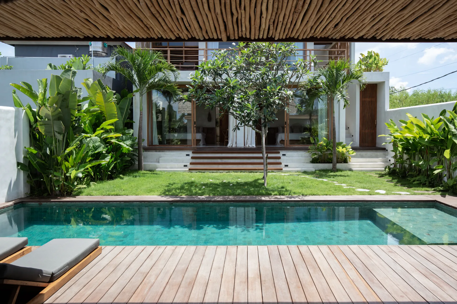 Leasehold Villa Batu Bolong Bali – Beachside 3BR with Spacious Garden (NA115) — image 2